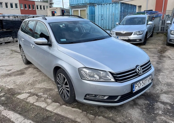 Volkswagen Passat cena 23500 przebieg: 348555, rok produkcji 2012 z Poznań małe 56